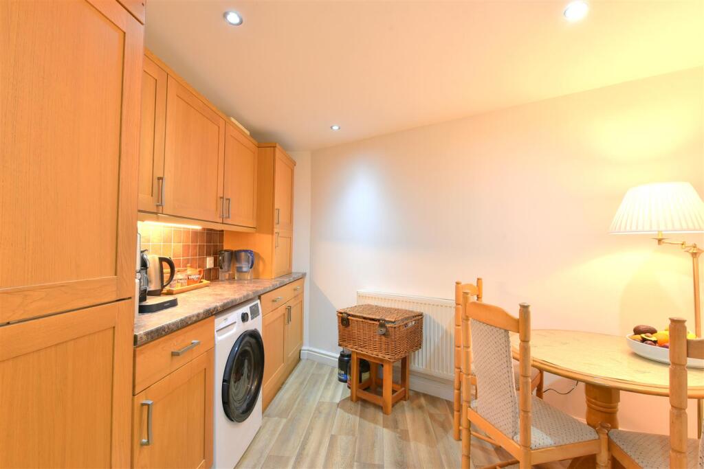 Dining Kitchen
