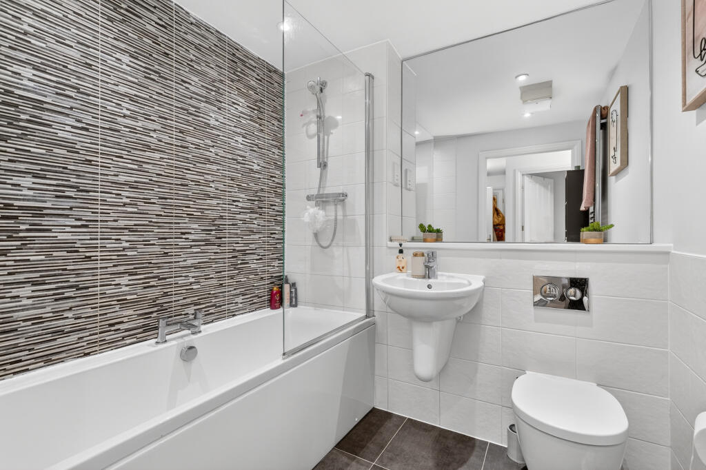 12pottercrescentlarge15