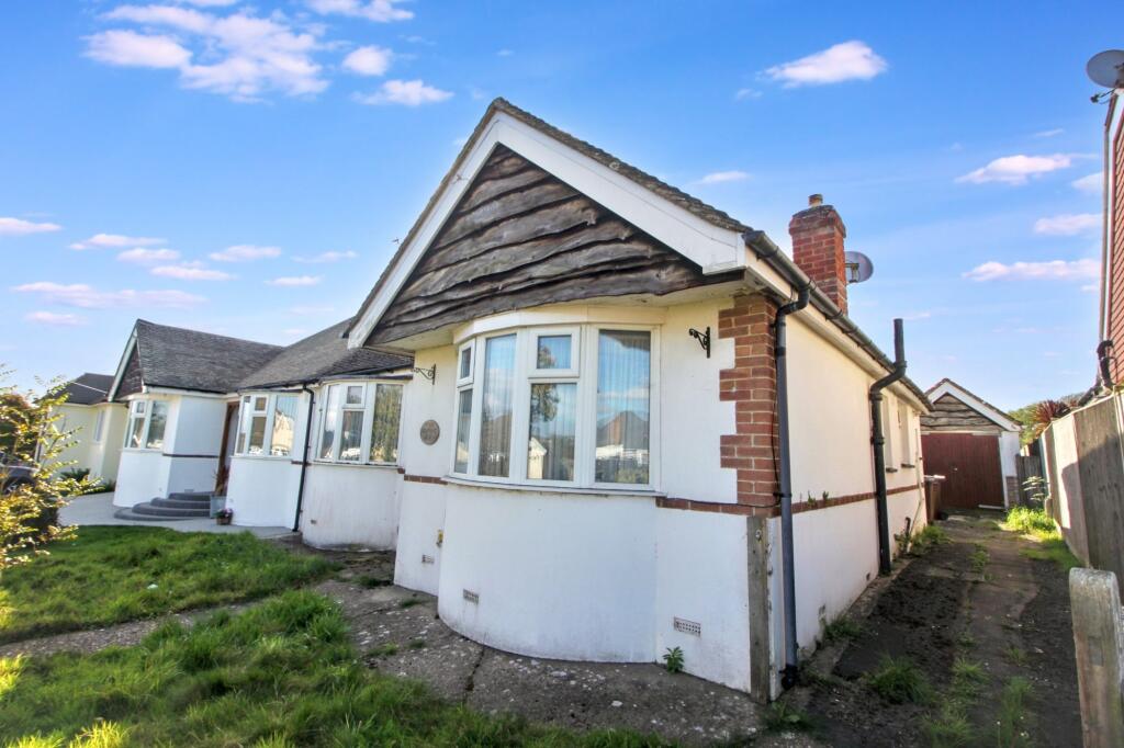 27 Sunstar Lane, Polegate, East Sussex BN26 5HS