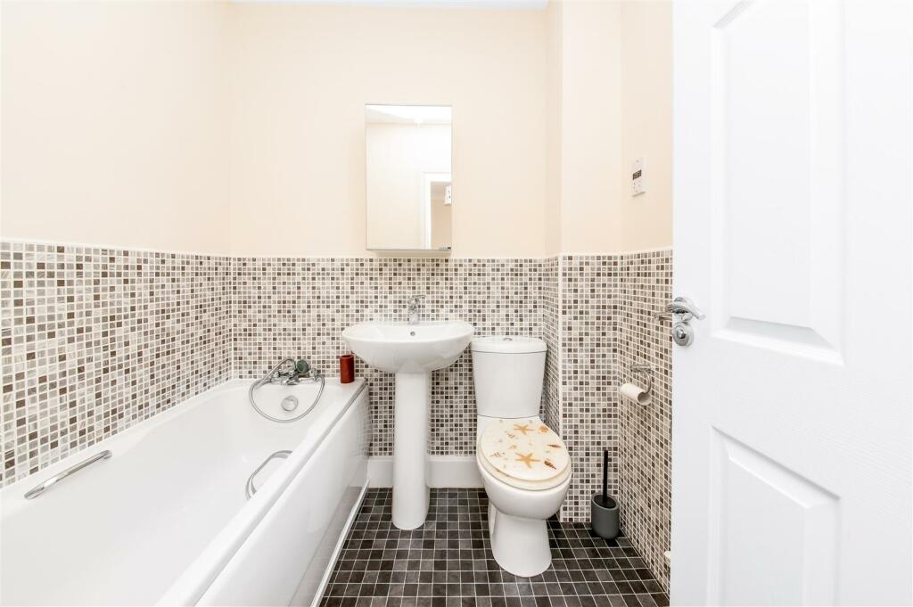 HOUSE BATHROOM