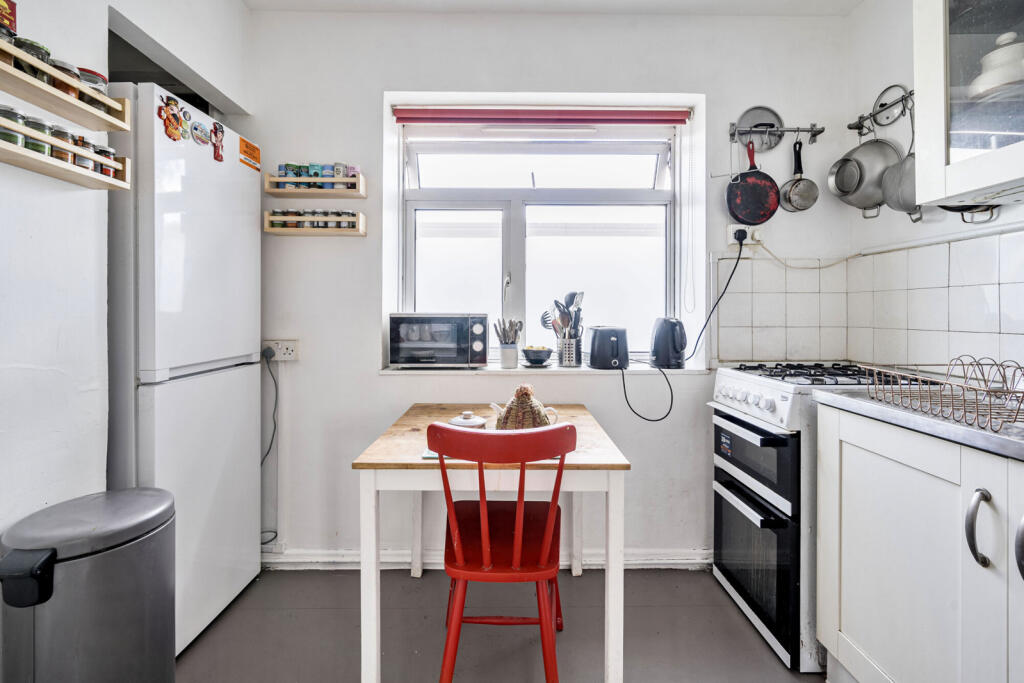 1313851-4-686cf31...