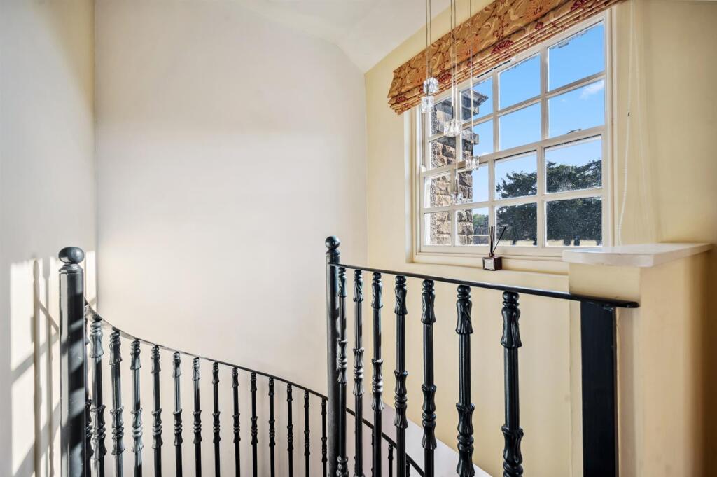 Staircase.jpg