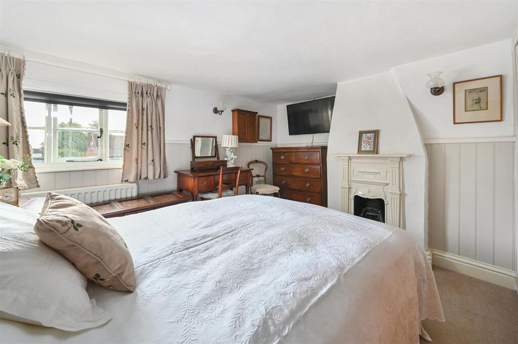 46 HIGH STREET - ROLVENDEN - TN174LN (7).jpg