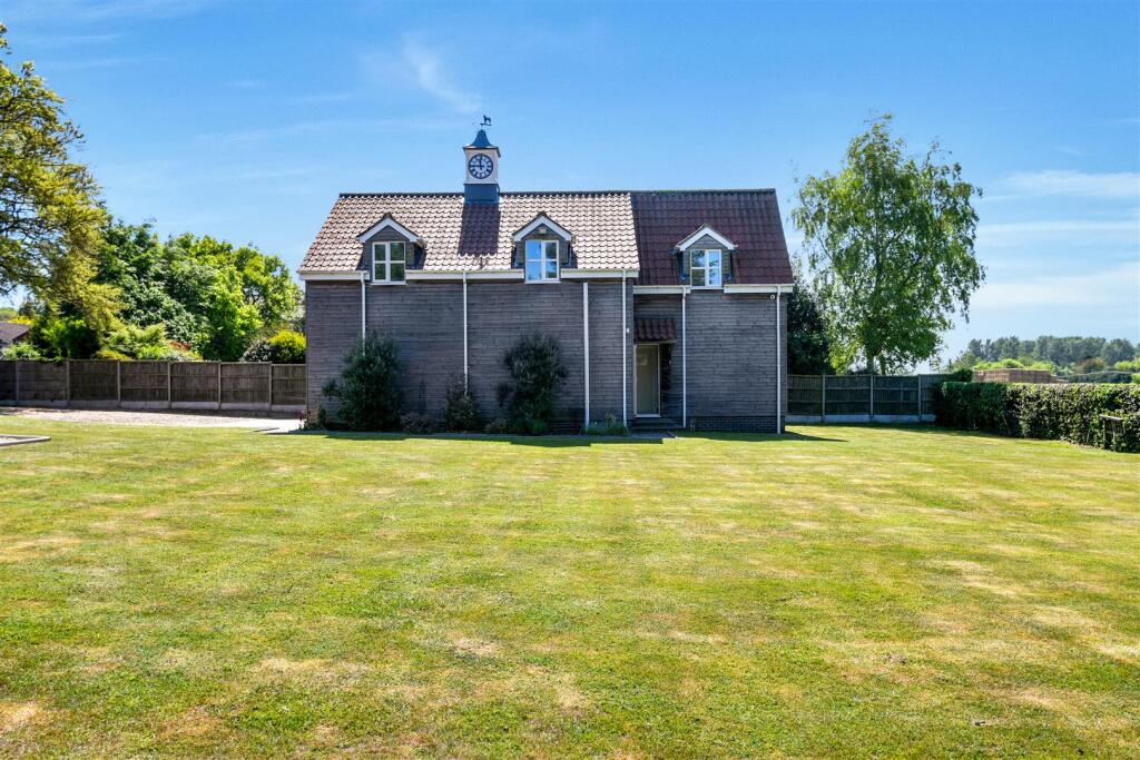 Double garage with live work space