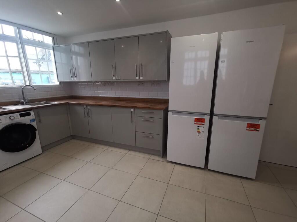 Kitchen 1