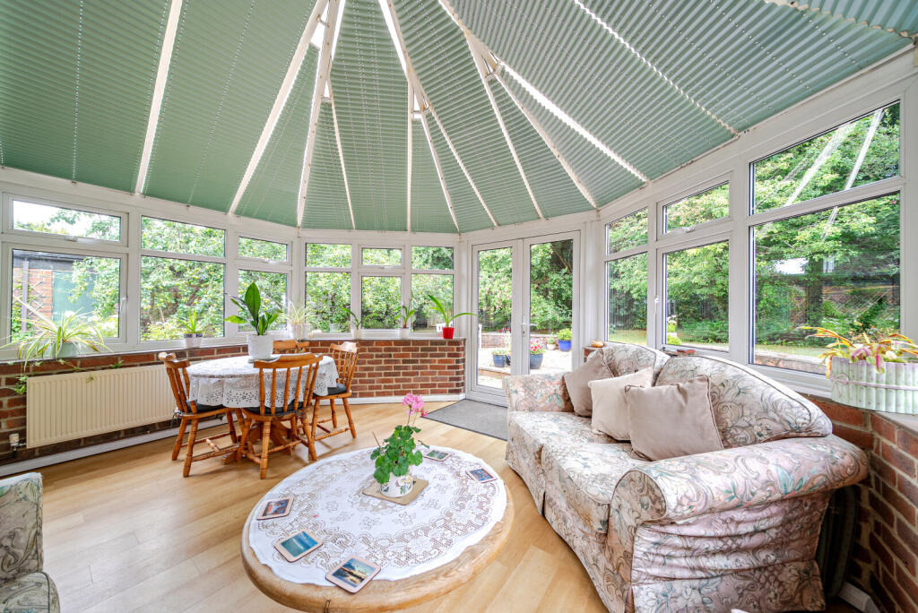 1327126-10-687faa...