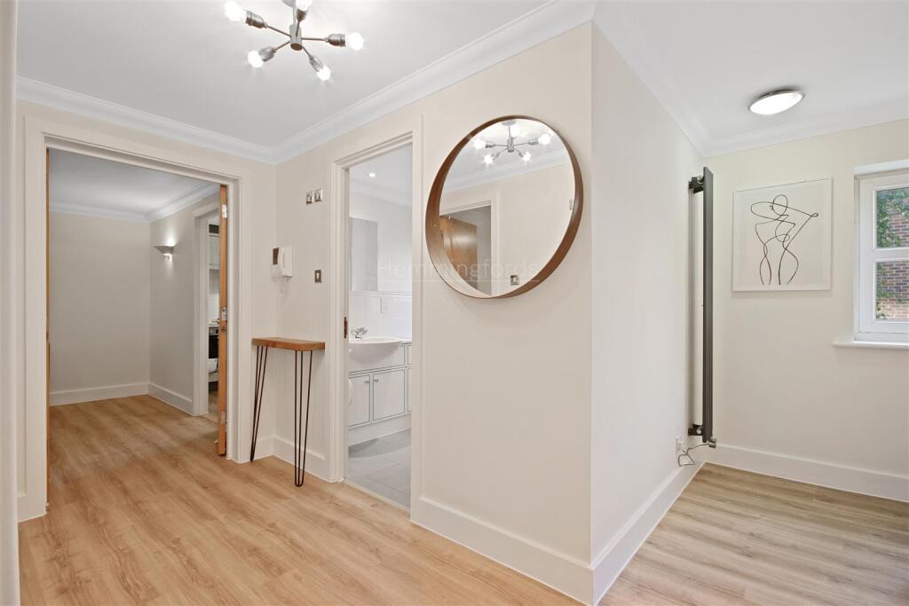 05-578f77426 - AM - Victoria Court, 30 Melville Pl