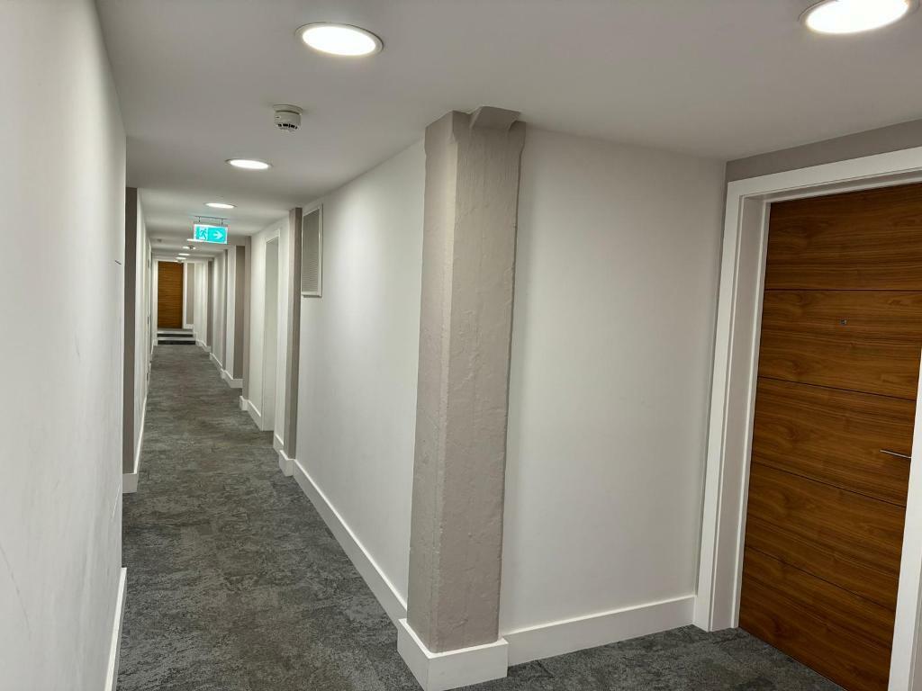Floor 1 Hallway