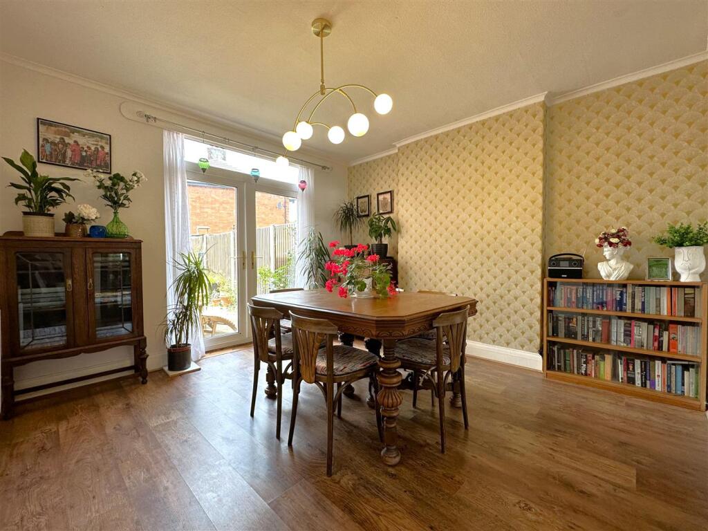 Dining Room With French Doors 524
