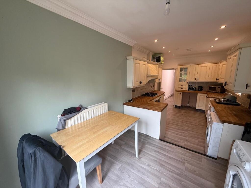 kitchen2