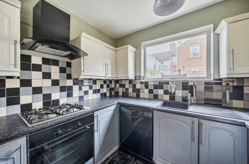 1316144-7-6876a8b...