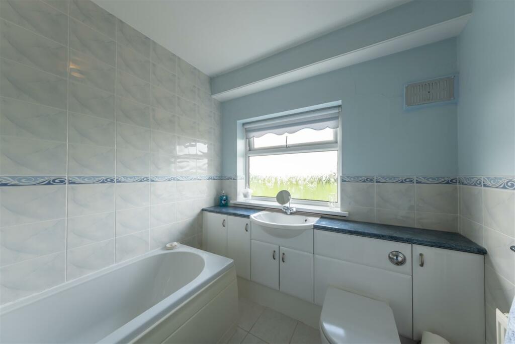 1 Edgewell Lane-023.jpg