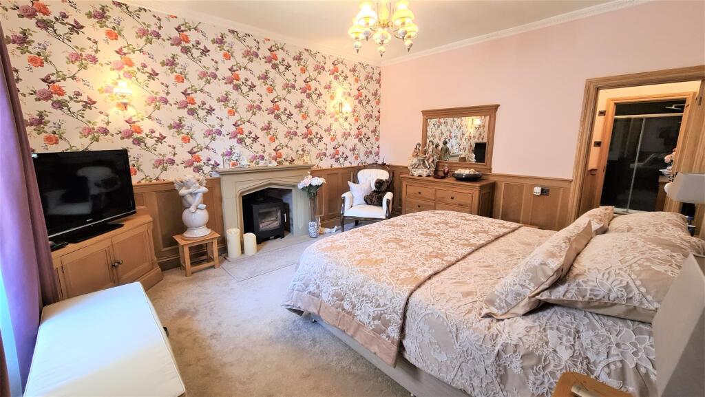1st Ground Floor Bedroom Suite