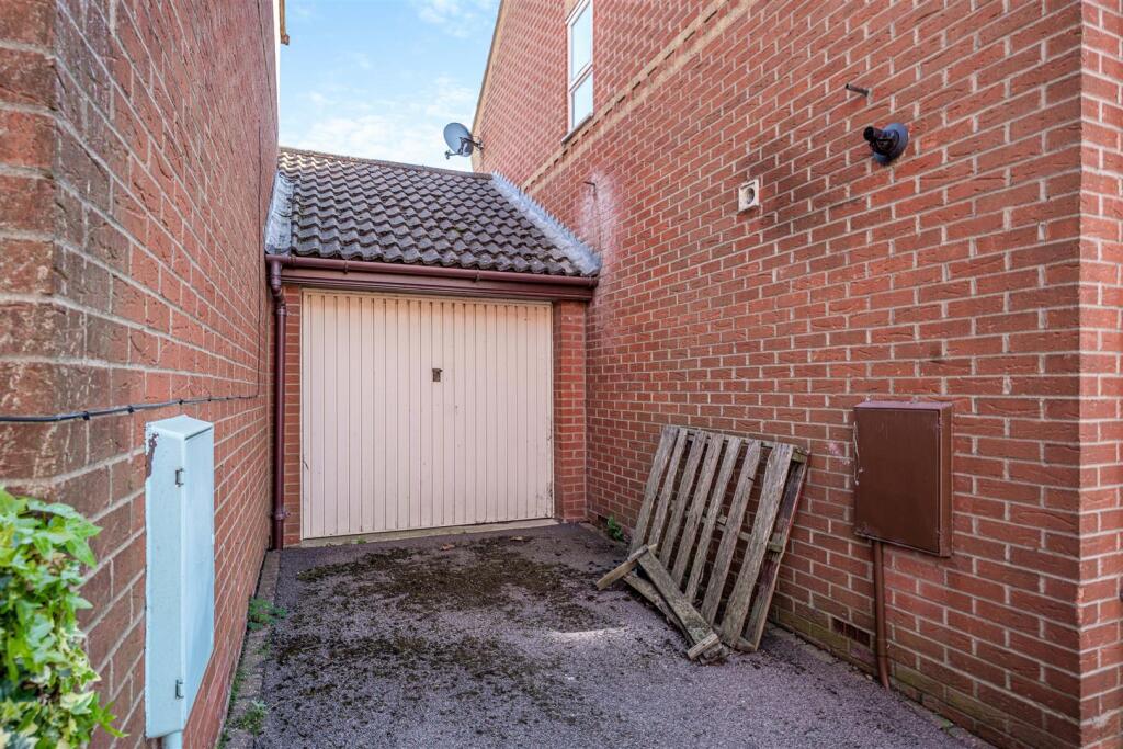 99 Coopers Gate, Banbury-4.jpg