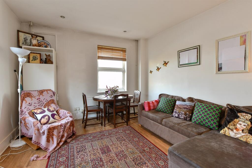 Lounge/Kitchen/ Dining Room