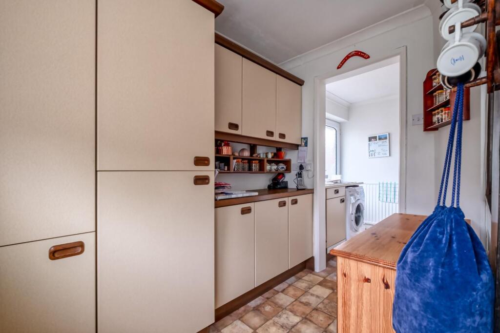 46 Biglands Drive (4 of 17).jpg