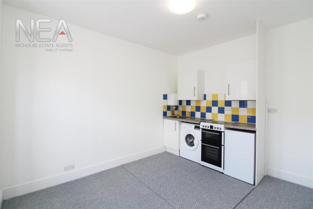 Living room/kitchen