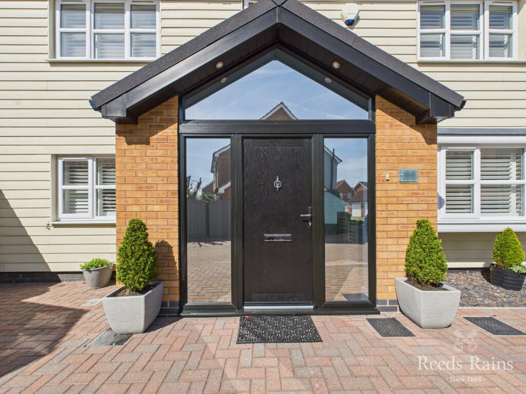 Entrance Porch