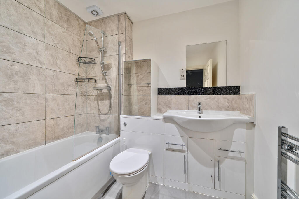 1332594-9-688b98f...