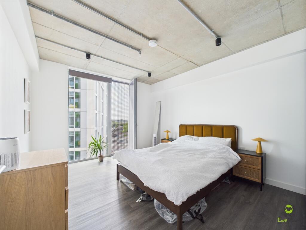 CAM02615G0-PR0059-STILL002