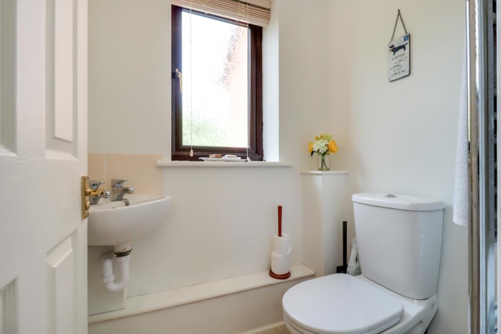 Ensuite-Toilet