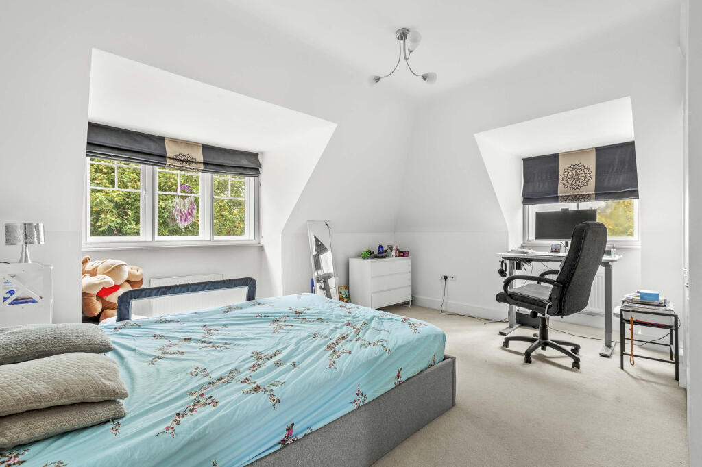 9 Bisham House, SL7 1FQ (LOW RES)-5