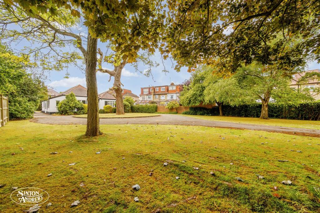 April Cottage, Walmer Gardens-11.jpg