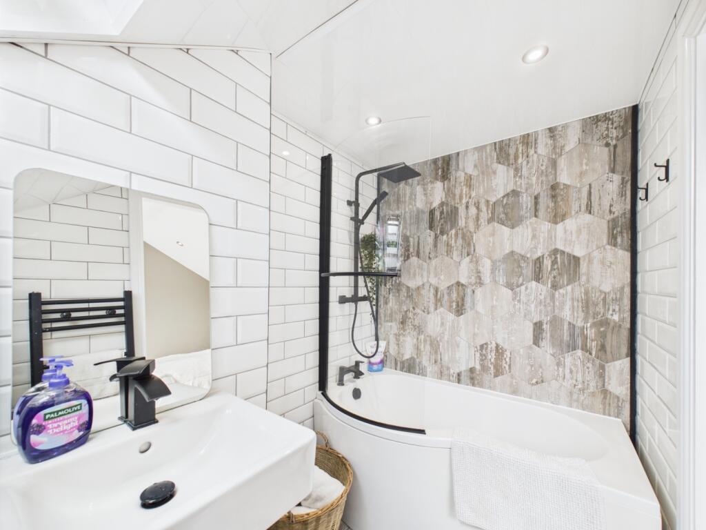 Ensuite Bathroom