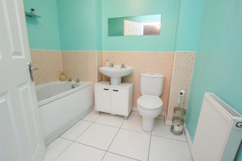 HOUSE BATHROOM