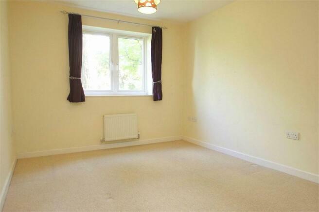 bedroom1.jpg