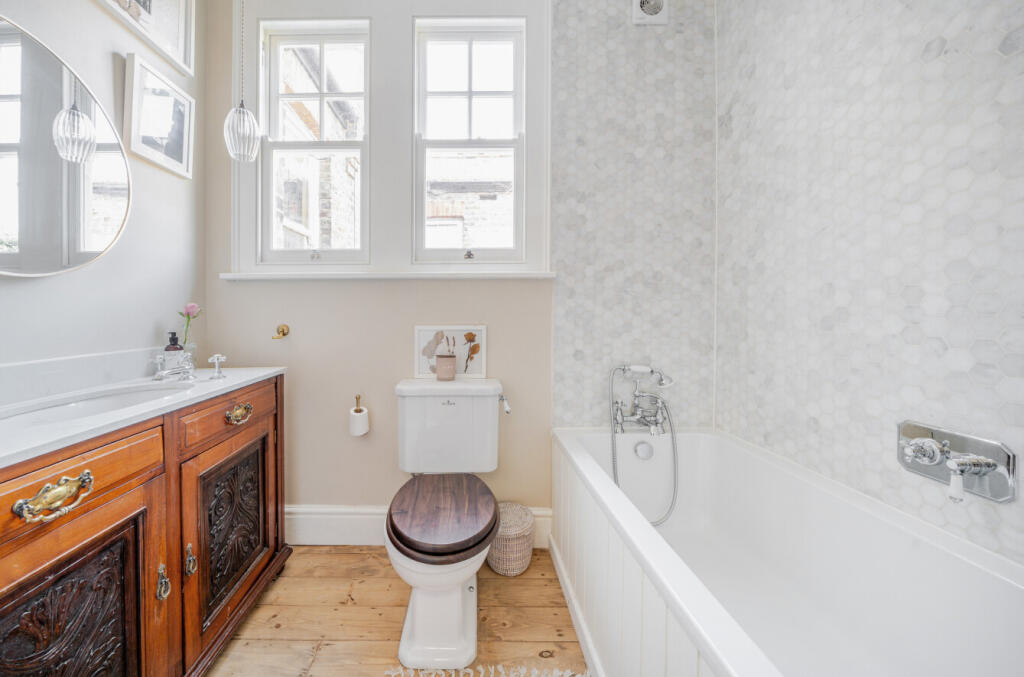 1307325-16-6852db...