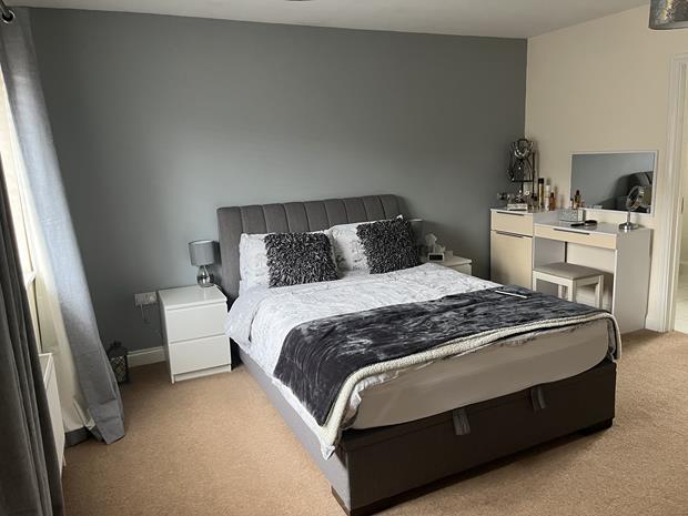 2AThrapstonRoadBedroom1