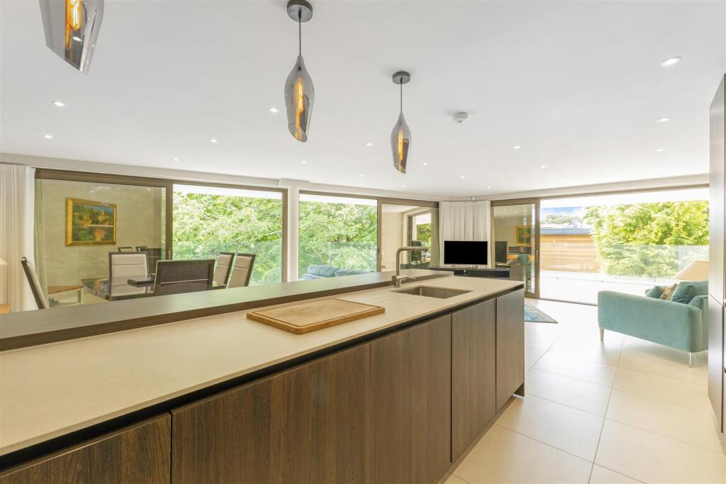 93634_Flat-10-56-The-Avenue  (8).jpg