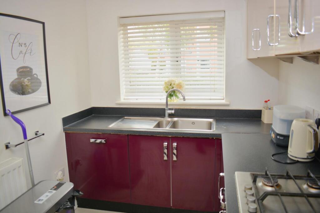 Kitchen Alt.jpg