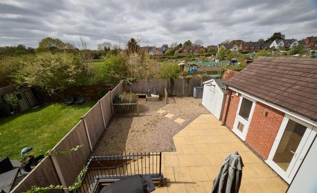 oaklands drive ES 5.jpg