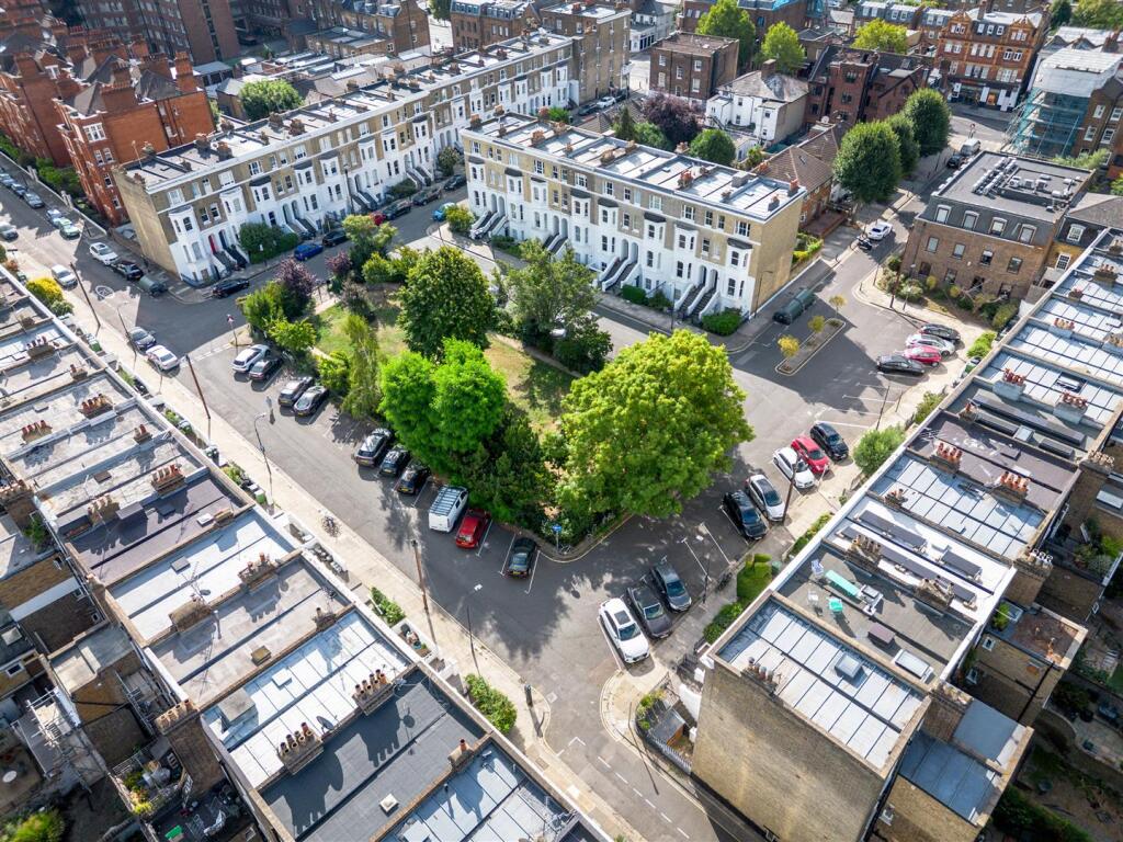 Westcroft Square-11.jpg