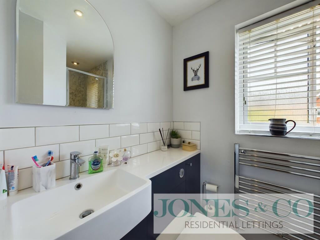 Ensuite Bathroom