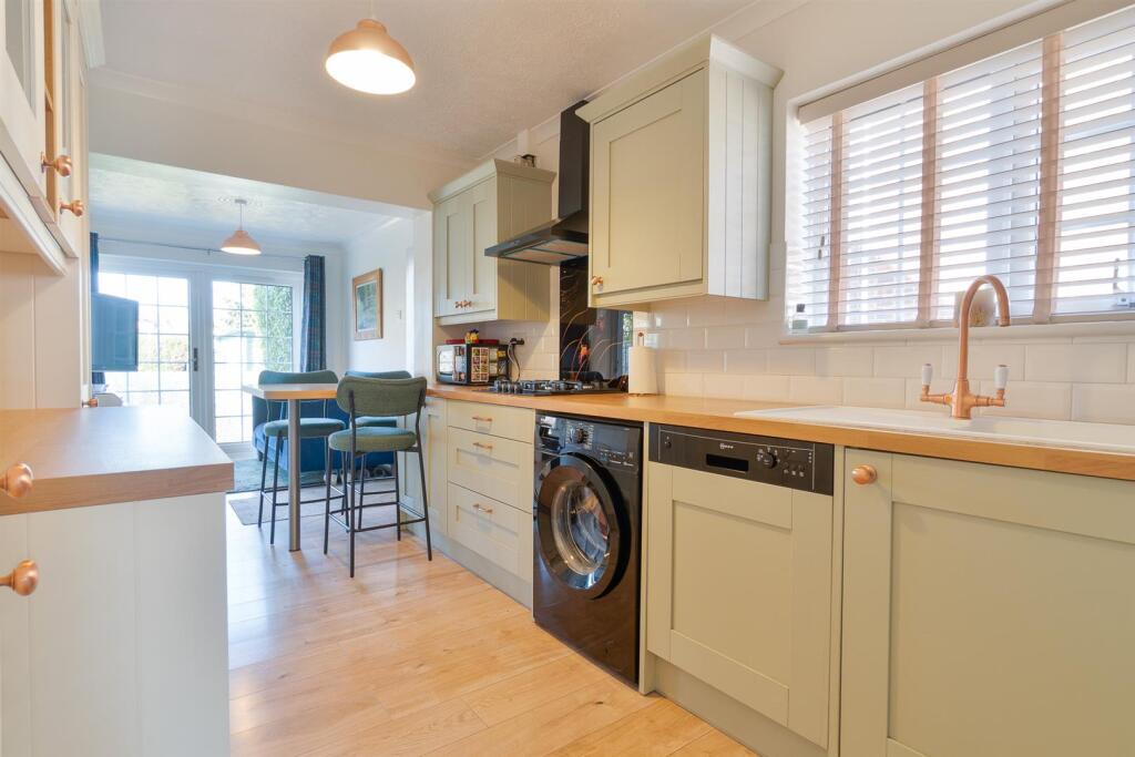 The Avenue, Greenacres25.jpg