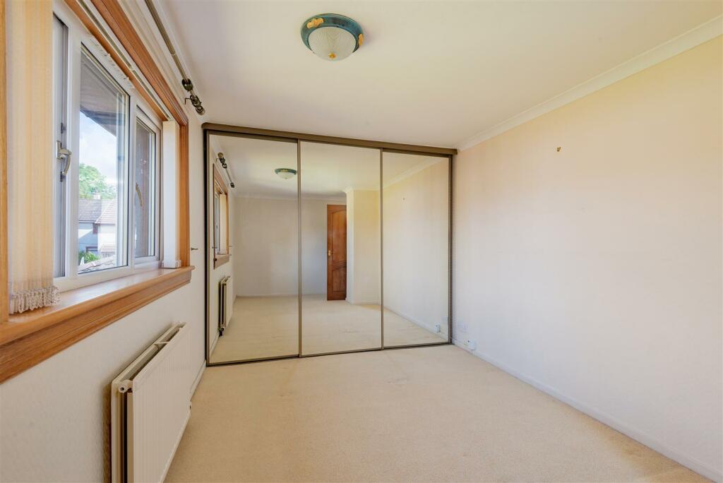 20 Hamilton Place Glenrothes-5.jpg