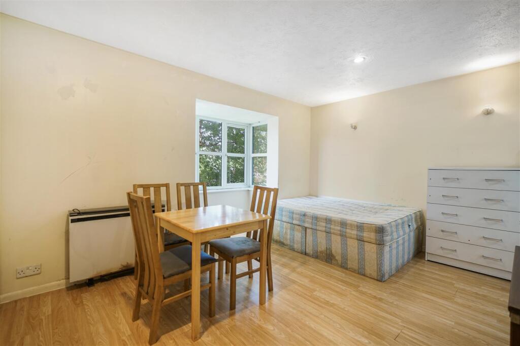 21 Kestrel Close - aMuhiTVcIGxAt0lkd436.jpg