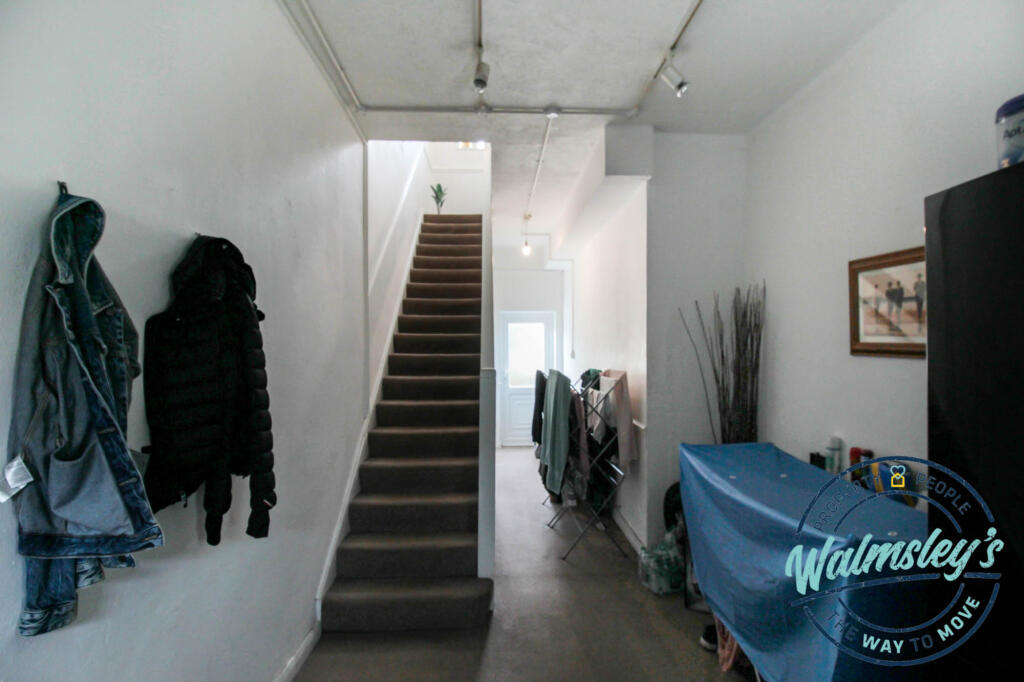 88 Ground floor hallway