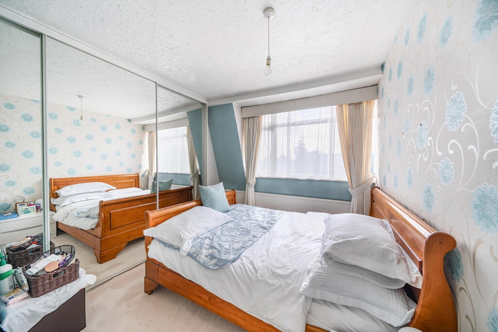 1347988-16-68b981...