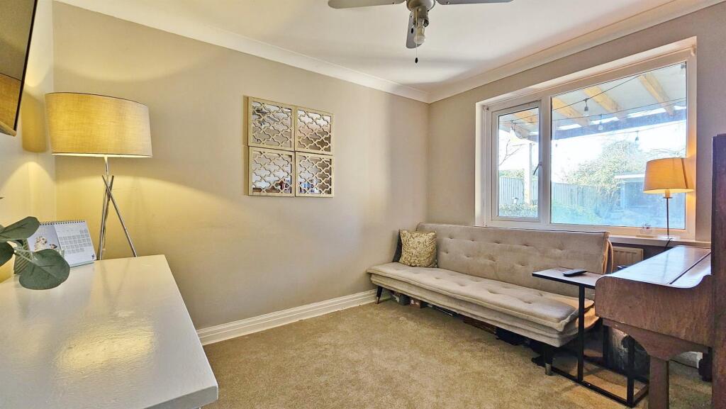 Snug/Office