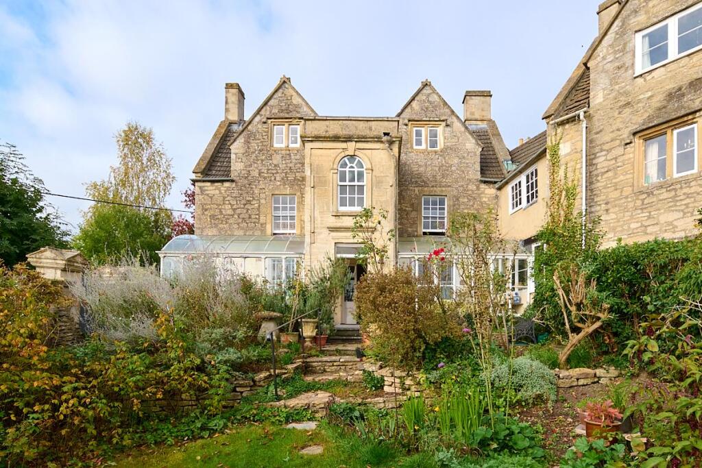 EXTERIOR LO RES_ 3.jpg