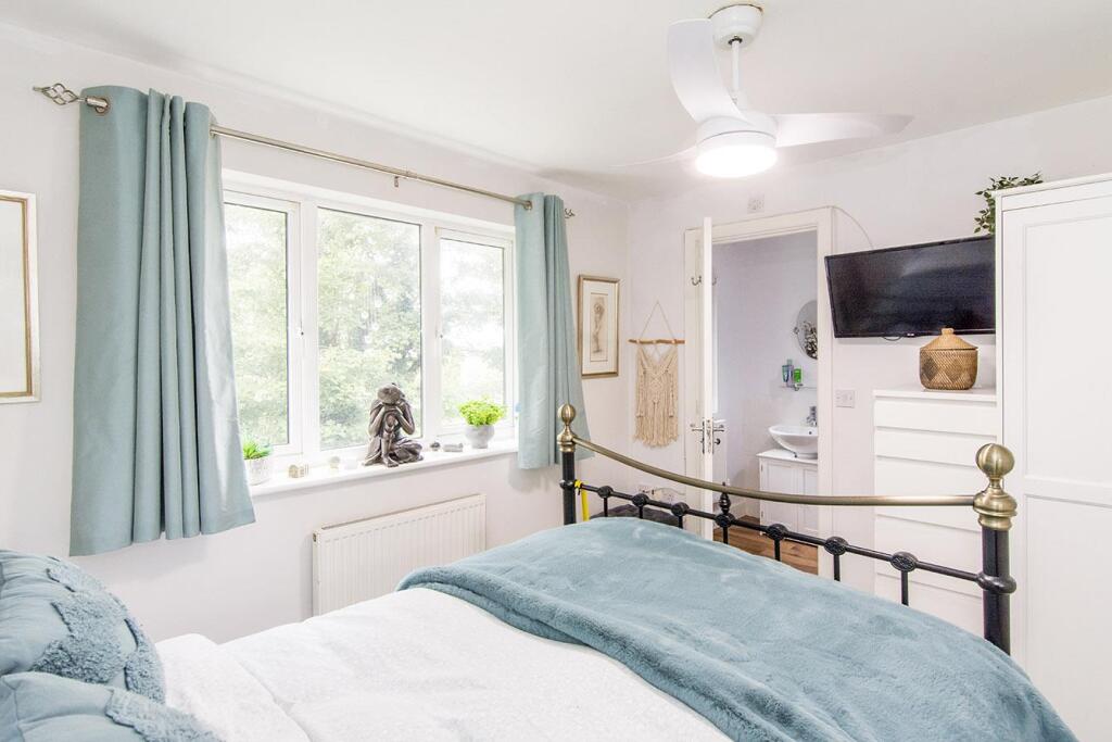 (Bedroom One Photo Two)