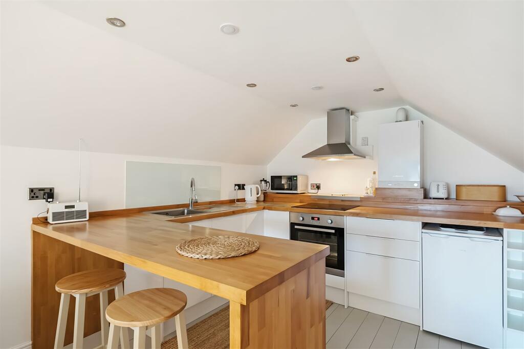 67502f9a2efe5-1218419 (26).jpg