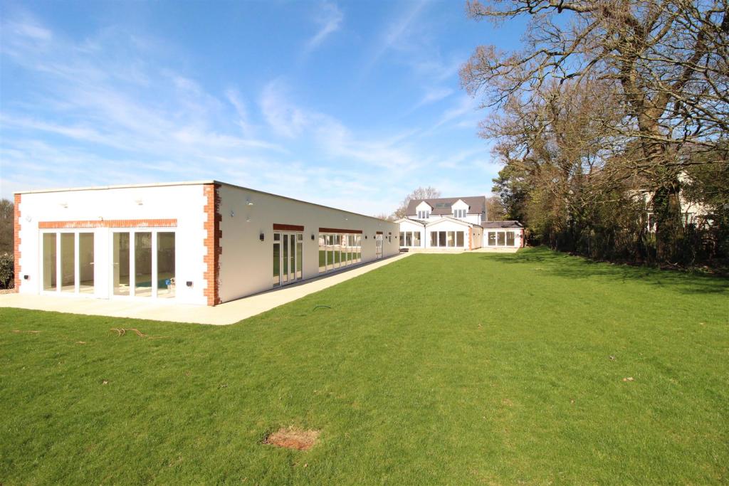 IMG_8105.JPG