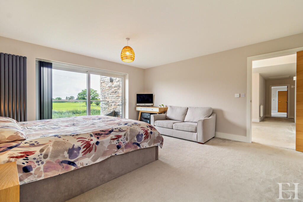 8598904-interiorW...