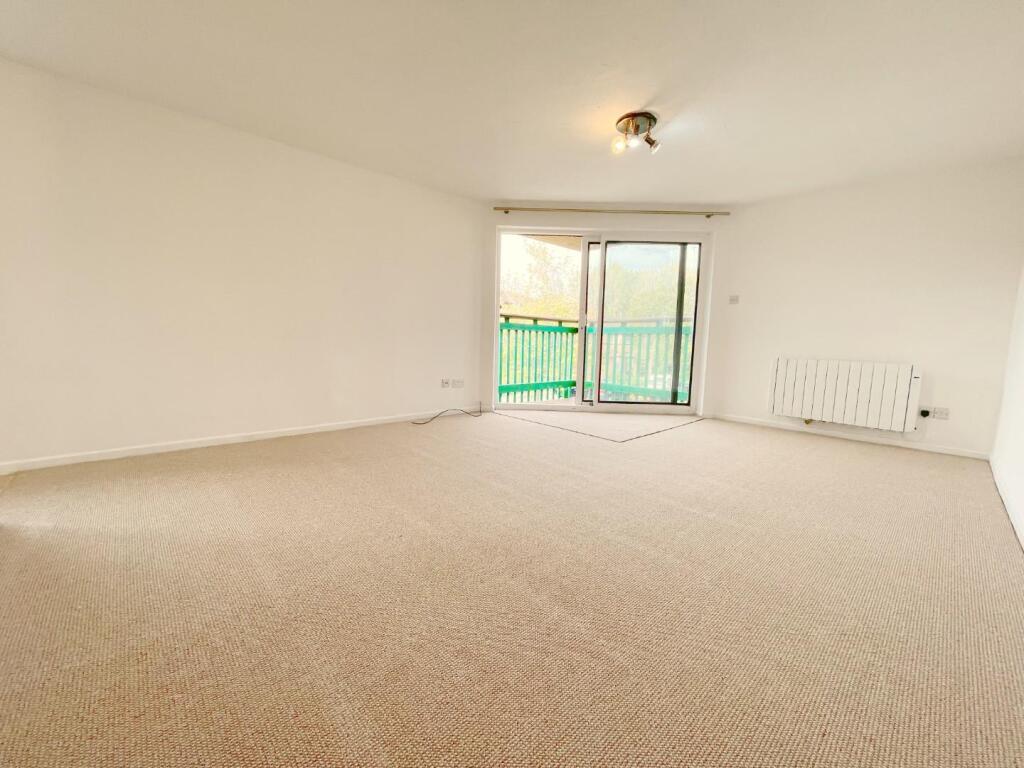 LIVING ROOM.jpeg