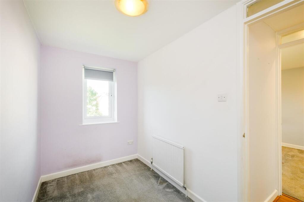 23 boleyn close-9.jpg